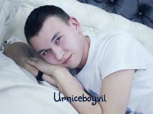 Urniceboyvil